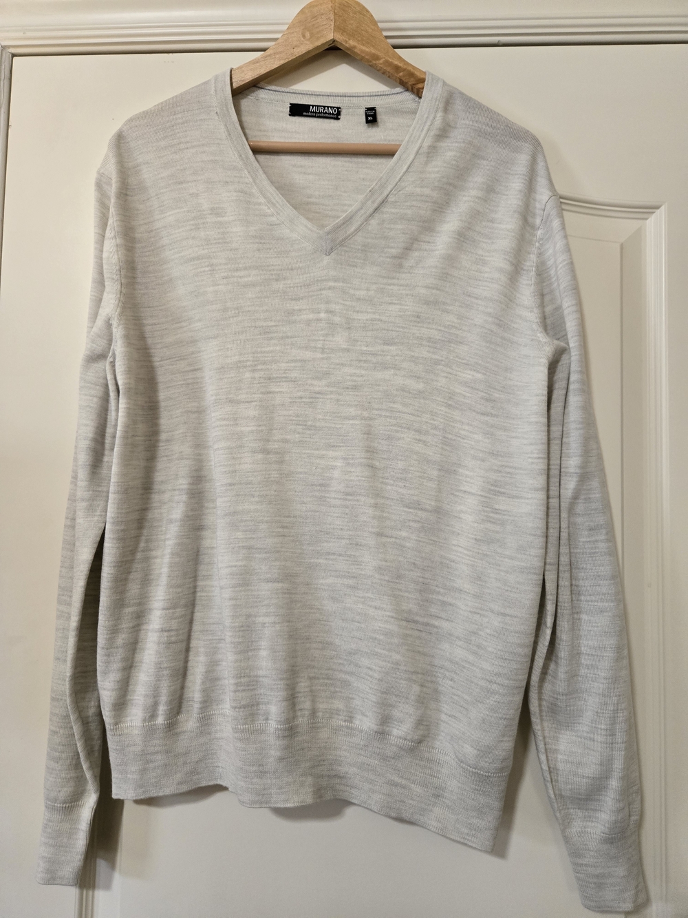 Murano Men's V-Neck Sweater in Heathered Light Grey Modern Performance Fall